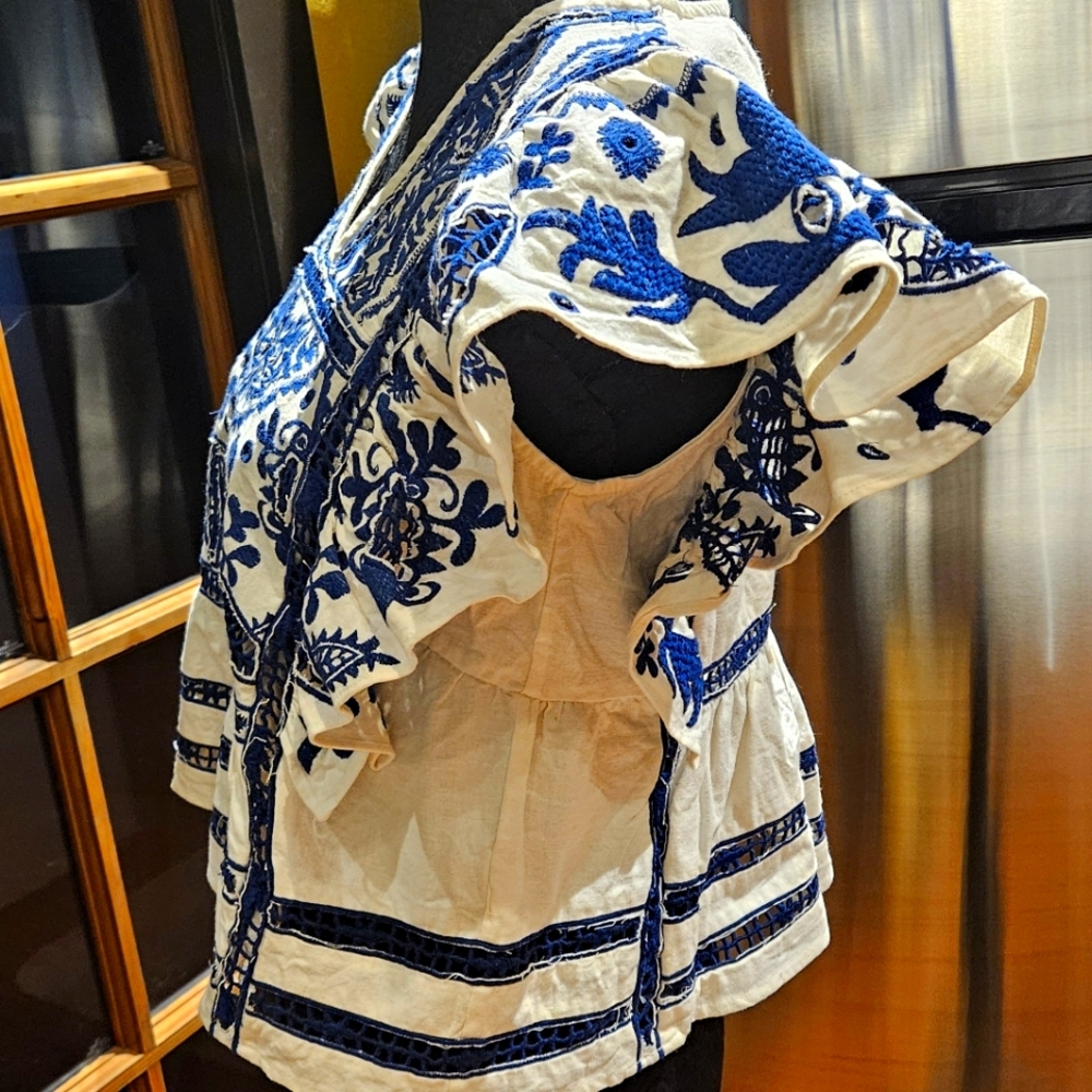 Anthropologie Blue and White Flutter Sleeve Blouse - Picture 8 of 12